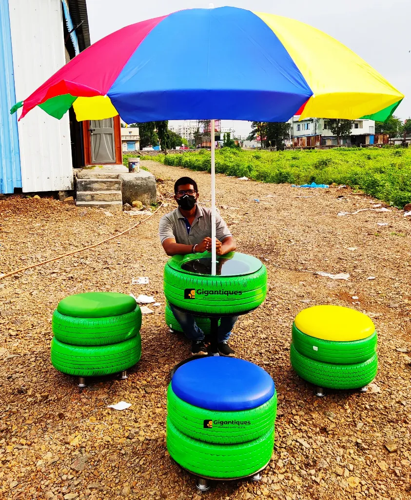 Four Seater Tyre set with Glass Top center Table & Umbrella Set